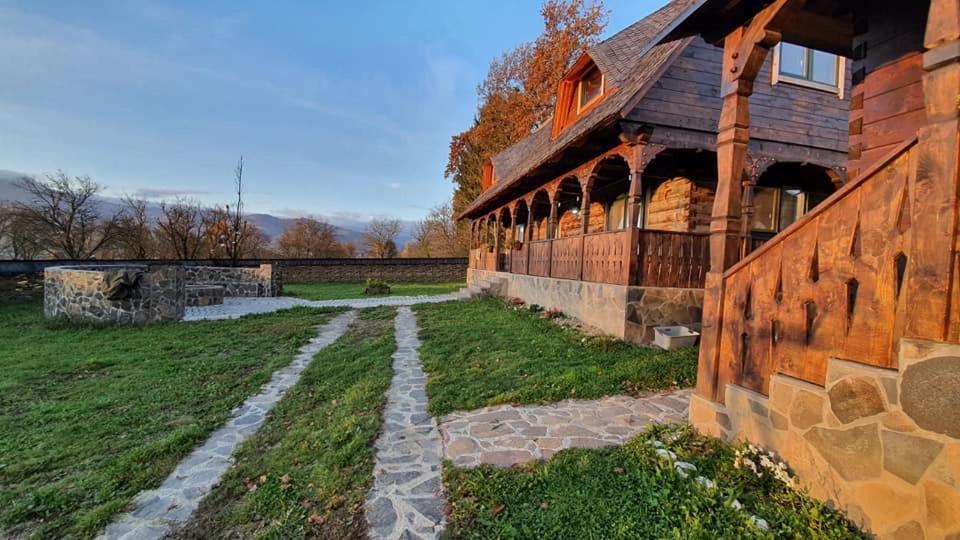 Cununa Vailor Deseşti Extérieur photo